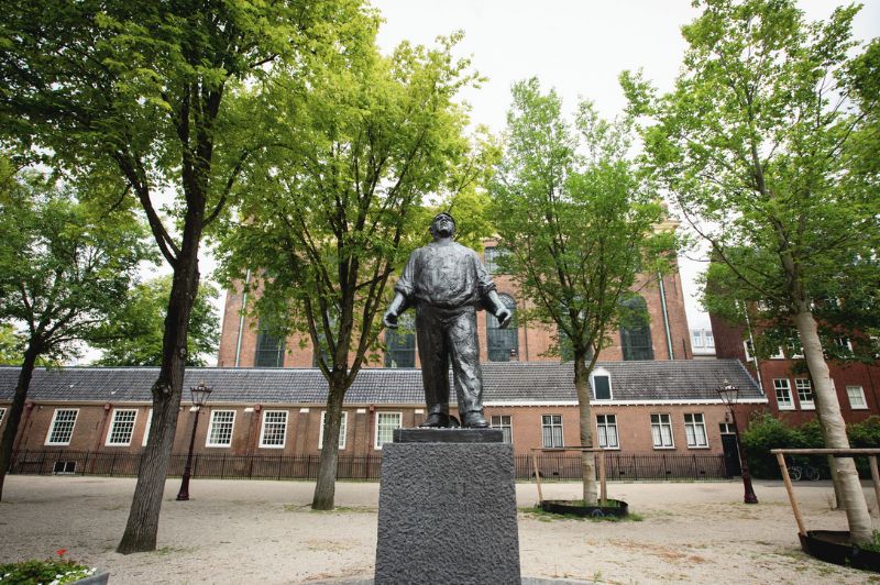 Jardin magnifiquement aménagé dans l’enceinte d’un musée.