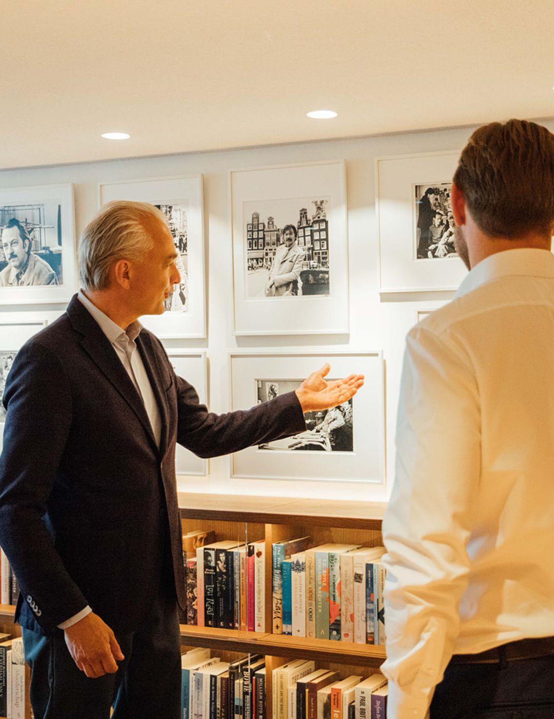 Eduard Janssen propose une visite privée sur l’art et la littérature à l’Ambassade Hôtel à Amsterdam.