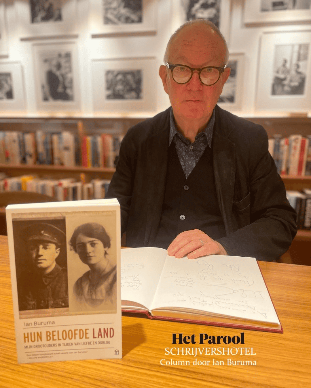 L’auteur Ian Buruma dédicace son livre à l’hôtel Ambassade pour la bibliothèque de l’hôtel.