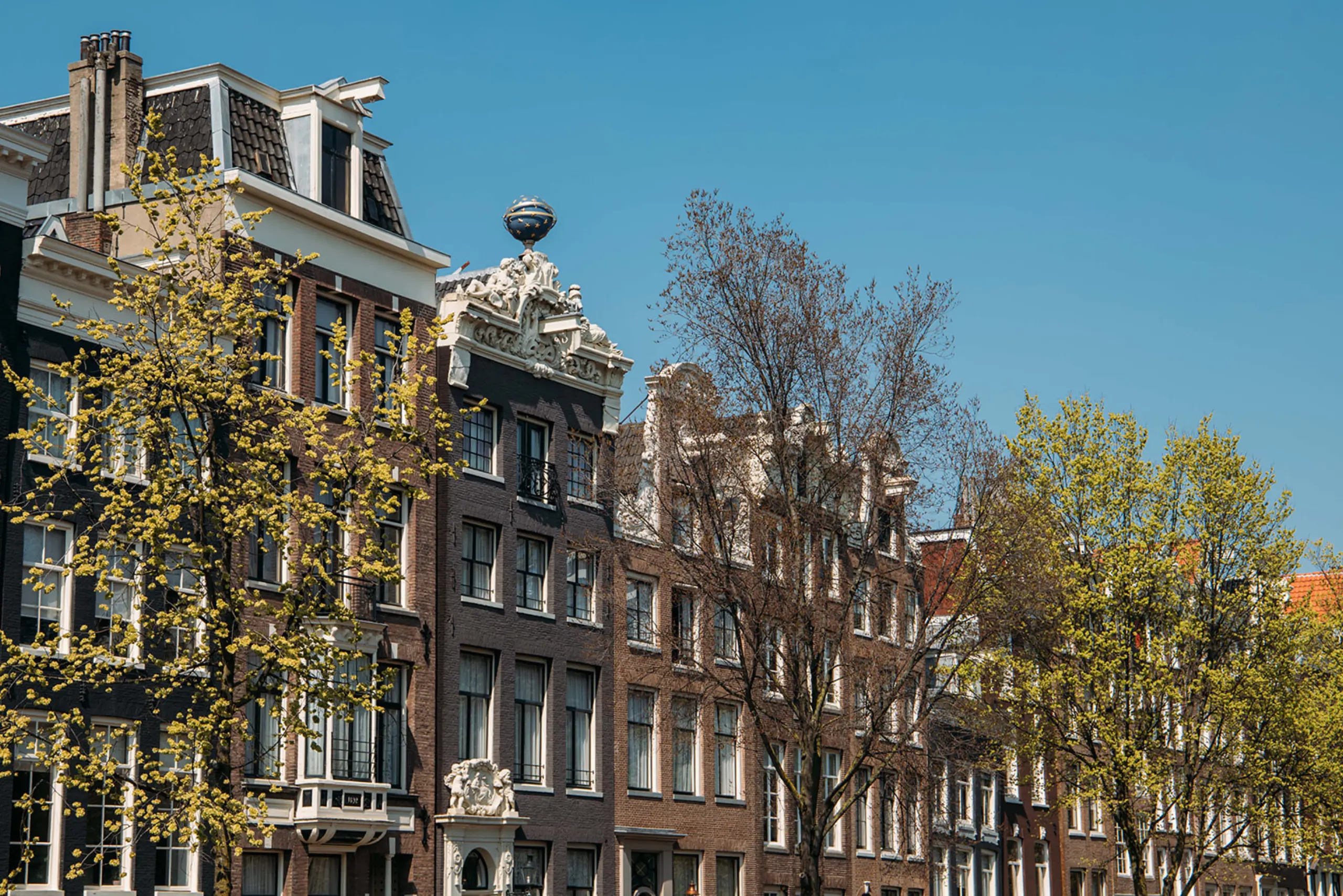Vacancies ambassade hotel